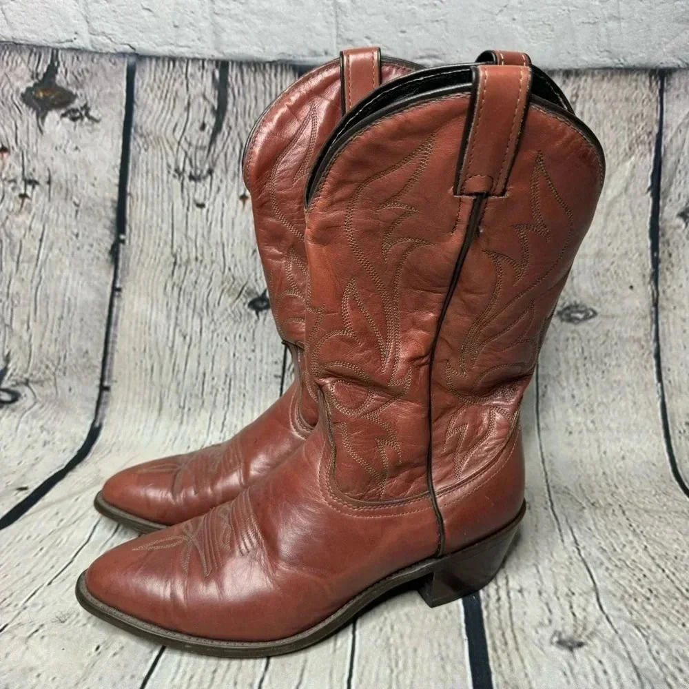 Vintage Laredo Mahogany Leather Cowboy Boots Men’s size 9 EE